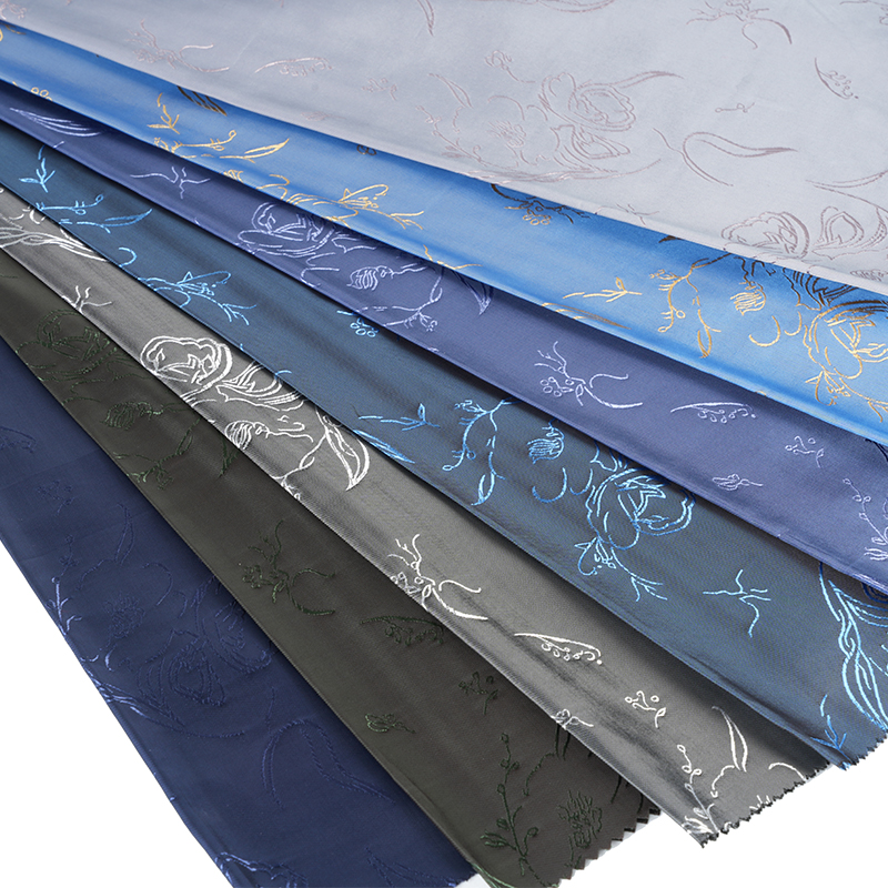 Jacquard con elemento floral PV