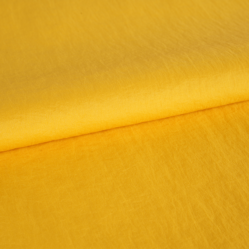 Tejido de teñido giratorio de nailon de baja elasticidad semimate 400T