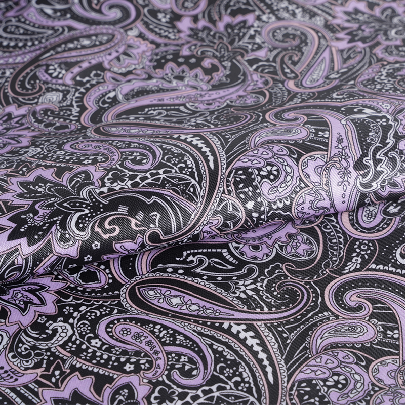 Tela con estampado de hojas de pino y cola de caballo de tafetán de poliéster 190T