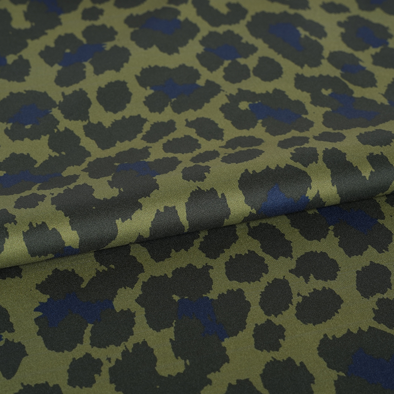 Tela con estampado de leopardo grande Pongee de alta elasticidad 230T